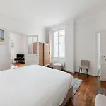 Charming Ground Floor Rue Du Faubourg Saint Honore