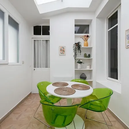 Charming Ground Floor Rue Du Faubourg Saint Honore Parigi